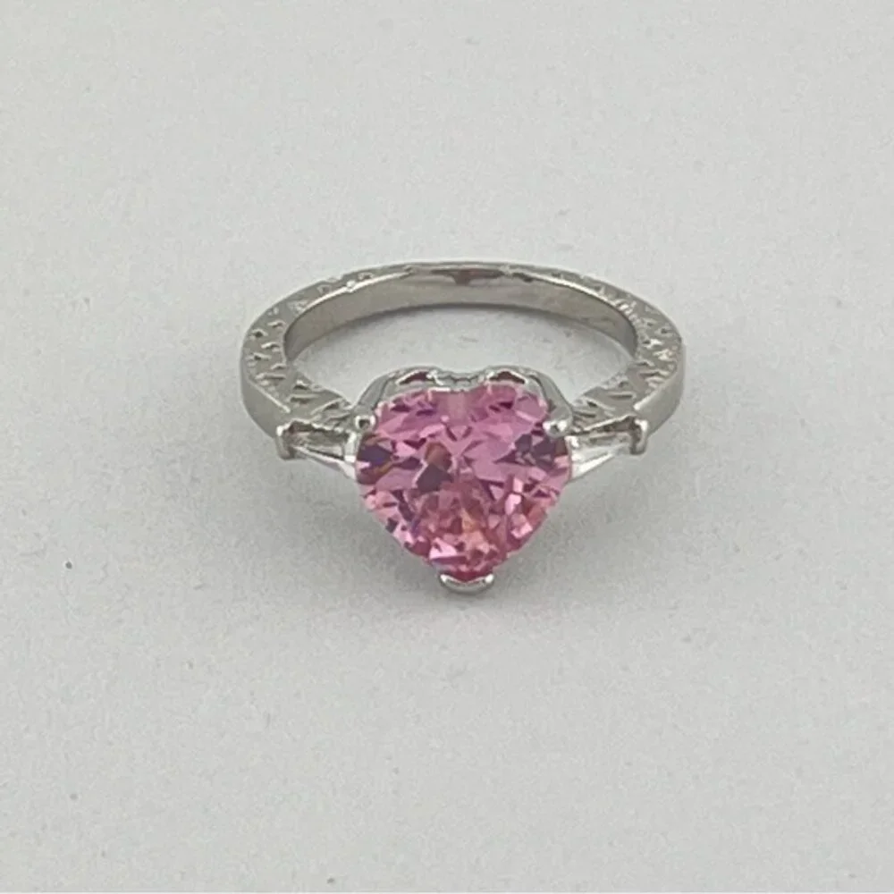 N/A pink zircon